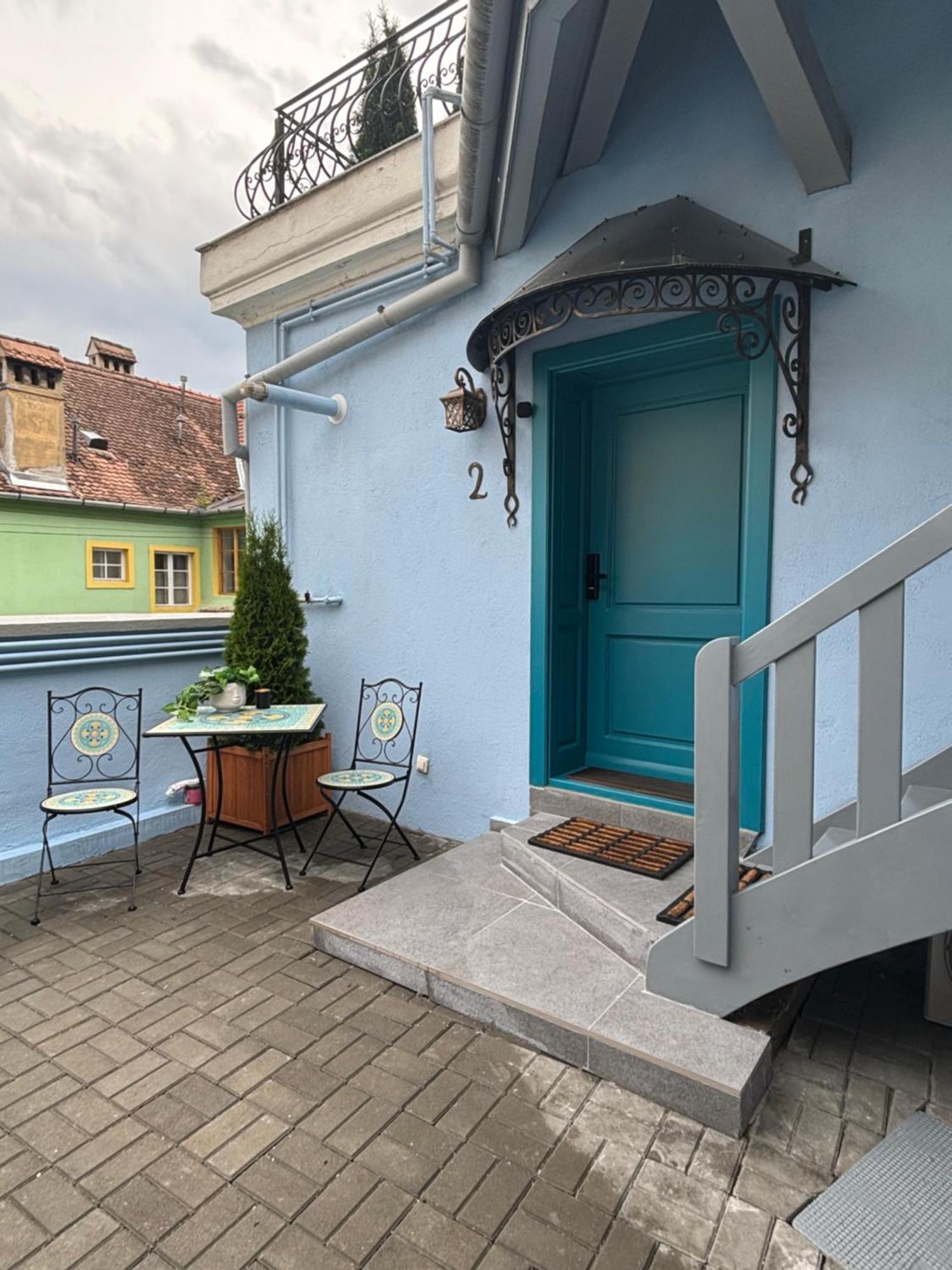 Апартаменты Blue House Citadel Elite Сигишоара Экстерьер фото